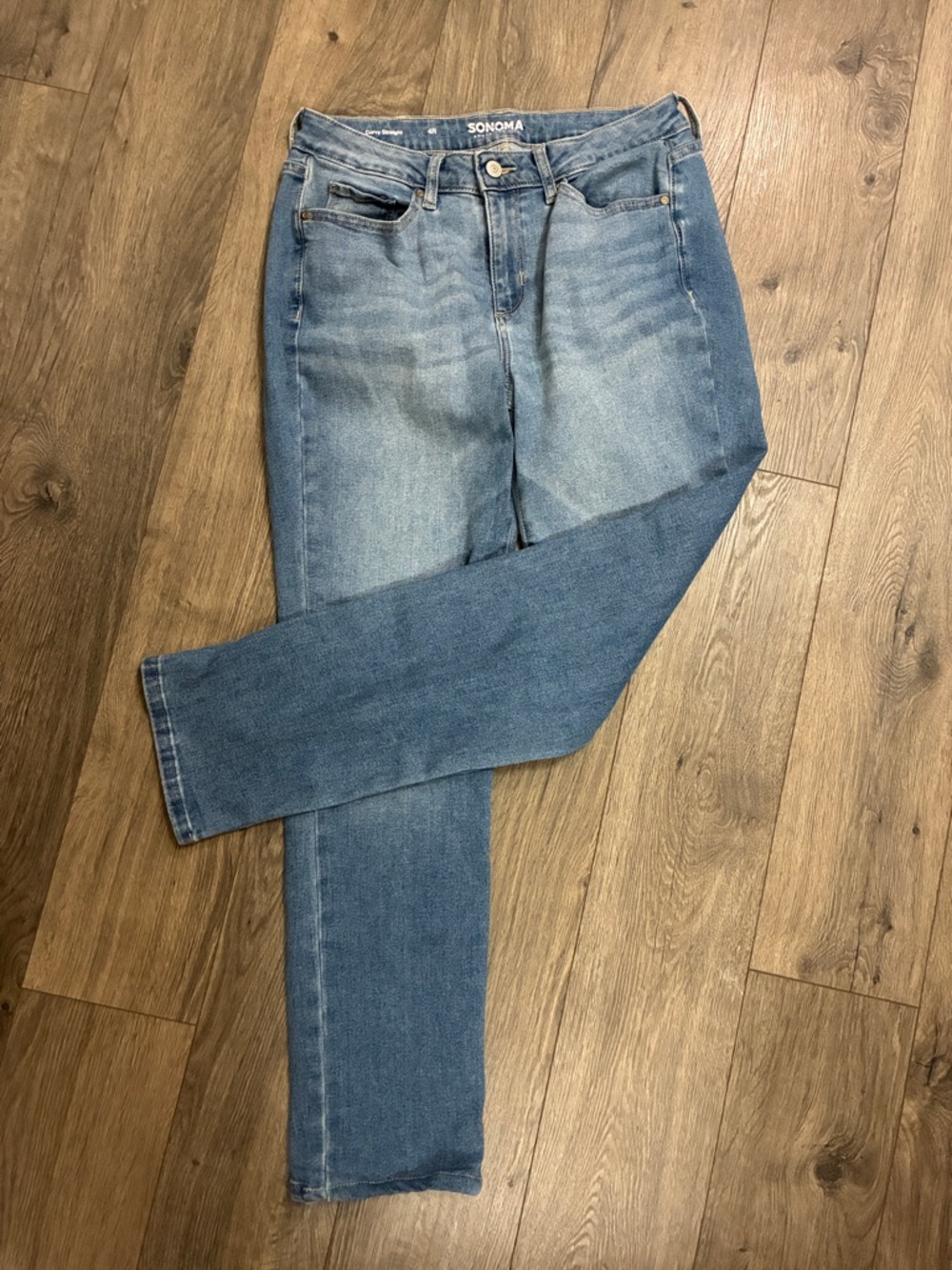 Sonoma Straight Leg Jeans in Light Blue Wash